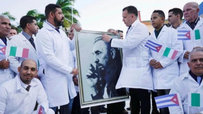 क्यूबा का तजुर्बा :  सबको शिक्षा, सबका इलाज